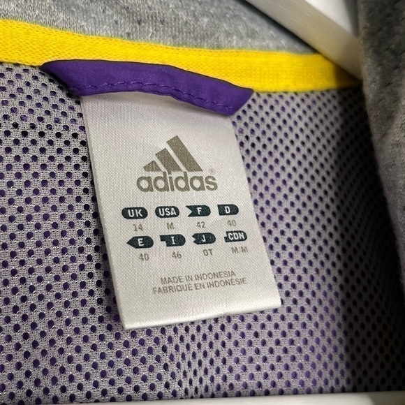 Adidas Women’s Windbreaker Jacket Full Zip in Purple Size Medium - Picture 6 of 9